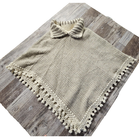 Wool Poncho Cape Fringe Handmade in Mexico Vintage Crochet Hippie Boho Lagenlook - Picture 9 of 14